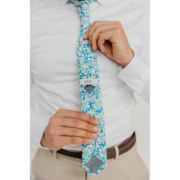 Men's Skinny Tie Floral Print Cotton Necktie Great for Weddings Blue Daisy - Picture 6 of 6